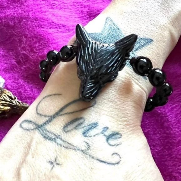 Wolf Talisman Spirit Animal Labradorite Bracelet - Picture 5 of 11